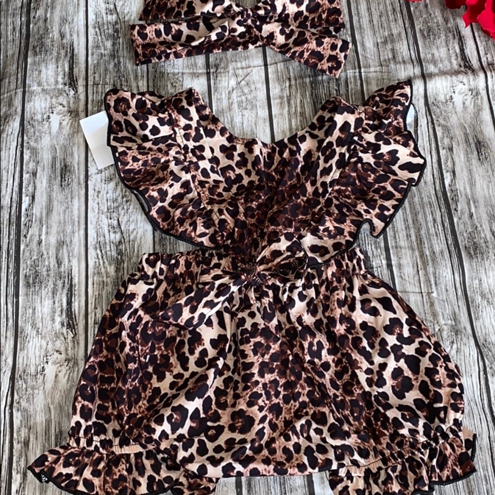 Little girls cheetah 2pc outfit! - Picture 5 of 5